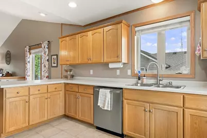 1926 Hart Drive SW, Rochester, MN 55902 - Photo 12