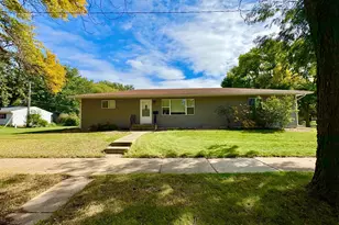 1464 6th Ave SE, Rochester, MN 55904 - Photo 1