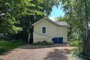 253 Peninsula Rd, Medicine Lake, MN 55441 - Photo 12