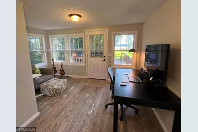 253 Peninsula Road, Medicine Lake, MN 55441 - Photo 6