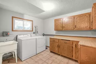 1808 W River St, Monticello, MN 55362 - Photo 12