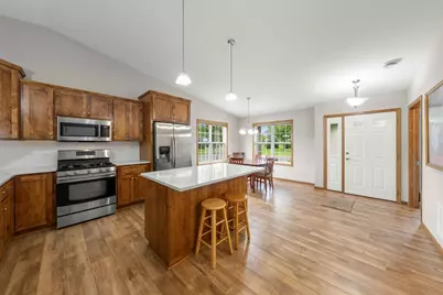 6481 Ojibway Path, Lino Lakes, MN 55014 - Photo 4