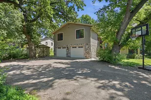 10515 Old County Rd 15, Plymouth, MN 55441 - Photo 36