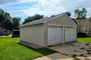 504 6th Ave SW, Pipestone, MN 56164 - Photo 4
