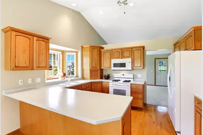 1724 Carleton Drive, Hastings, MN 55033 - Photo 8