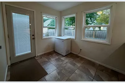 864 Delaware Avenue, Saint Paul, MN 55107 - Photo 10