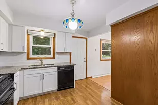1616 Sandhurst Ave E, Maplewood, MN 55109 - Photo 30