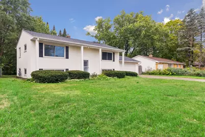 1616 Sandhurst Avenue E, Maplewood, MN 55109 - Photo 4