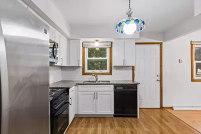 1616 Sandhurst Avenue E, Maplewood, MN 55109 - Photo 28