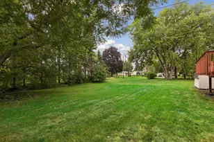 1616 Sandhurst Ave E, Maplewood, MN 55109 - Photo 72