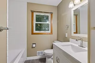1616 Sandhurst Ave E, Maplewood, MN 55109 - Photo 44