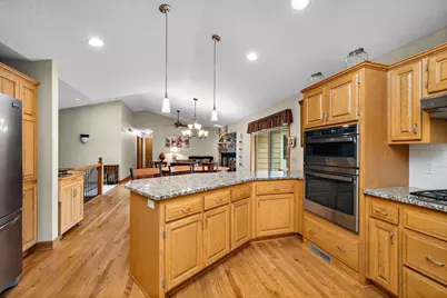 16185 Inglewood Drive, Lakeville, MN 55044 - Photo 12