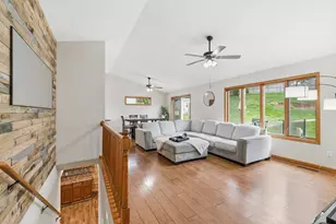 2086 20th St, Zumbrota, MN 55992 - Photo 4