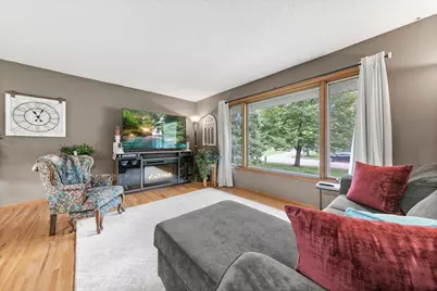 228 Walnut Lane, Apple Valley, MN 55124 - Photo 8