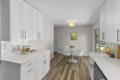 2566 Beacon Street, Roseville, MN 55113 - Photo 12