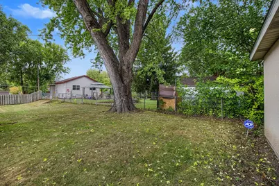 830 Pedersen Street, Saint Paul, MN 55119 - Photo 16