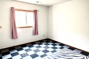 10498 Yorktown Ln N, Maple Grove, MN 55369 - Photo 12