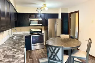 10498 Yorktown Ln N, Maple Grove, MN 55369 - Photo 4