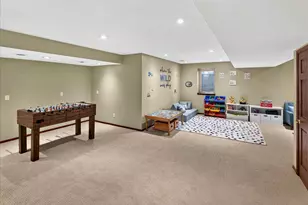 2398 Hunter Dr, Chanhassen, MN 55317 - Photo 52