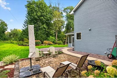 2398 Hunter Drive, Chanhassen, MN 55317 - Photo 12