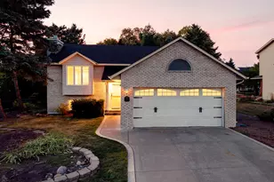 2824 McKinley Dr, Woodbury, MN 55125 - Photo 1