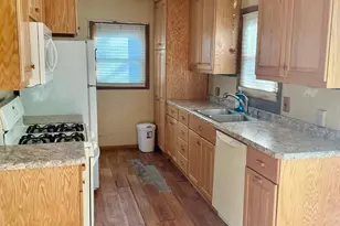 2205 Brookview Dr, Brooklyn Center, MN 55430 - Photo 2