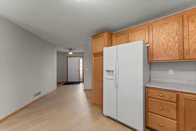 2187 Cleveland Way S, Cambridge, MN 55008 - Photo 10