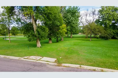 304 Lincoln Street SW, Mapleton, MN 56065 - Photo 2