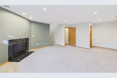 7081 Upper 36th Street N, Oakdale, MN 55128 - Photo 18