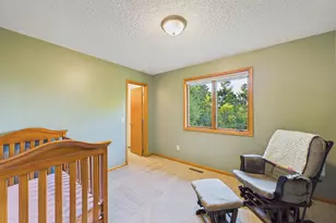 7081 Upper 36th St N, Oakdale, MN 55128 - Photo 14