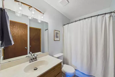 7081 Upper 36th Street N, Oakdale, MN 55128 - Photo 16