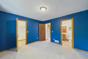 7081 Upper 36th St N, Oakdale, MN 55128 - Photo 12