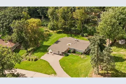 4734 Coventry Road E, Minnetonka, MN 55345 - Photo 48