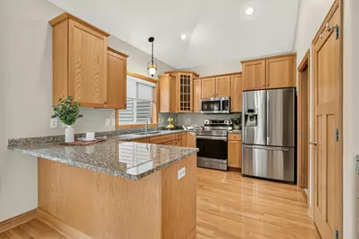 5048 Scenic View Drive SW, Rochester, MN 55902 - Photo 8