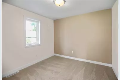 316 Paquin Street W, Waterville, MN 56096 - Photo 16