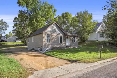 316 Paquin Street W, Waterville, MN 56096 - Photo 4