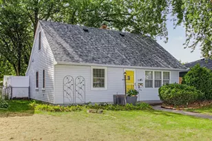 2024 Itasca Ave, Saint Paul, MN 55116 - Photo 2