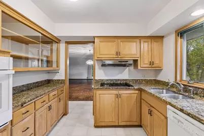 124 Natchez Avenue N, Golden Valley, MN 55422 - Photo 12