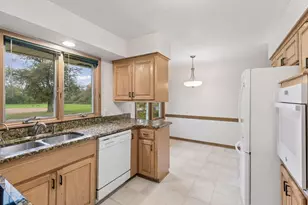 124 Natchez Ave N, Golden Valley, MN 55422 - Photo 10