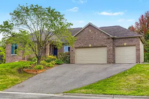 818 Park Pl Dr, Mendota Heights, MN 55118 - Photo 1