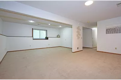 5506 Prospect Avenue, White Bear Township, MN 55110 - Photo 12