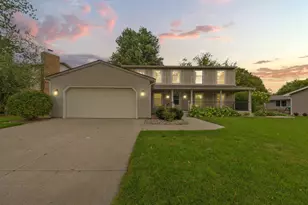 1029 Oak Terrace Dr, North Mankato, MN 56003 - Photo 2