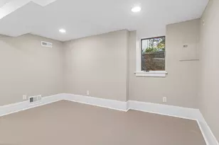902 Hunt Pl, Saint Paul, MN 55114 - Photo 20