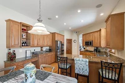 18711 Farmstead Circle, Eden Prairie, MN 55347 - Photo 8
