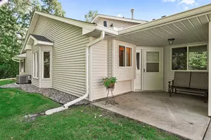 8709 Norway St NW, Coon Rapids, MN 55433 - Photo 2