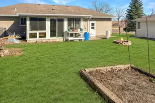 103 Montgomery St, Welcome, MN 56181 - Photo 4