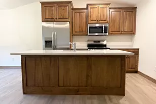 1010 17th St SE, Menomonie, WI 54751 - Photo 10
