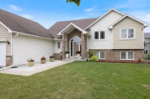 19855 Burlington Path, Farmington, MN 55024 - Photo 2