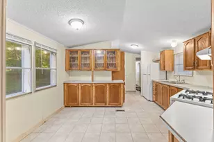 6167 Royal River Rd, Braham, MN 55006 - Photo 8