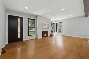 5400 Richmond Ln, Edina, MN 55436 - Photo 6